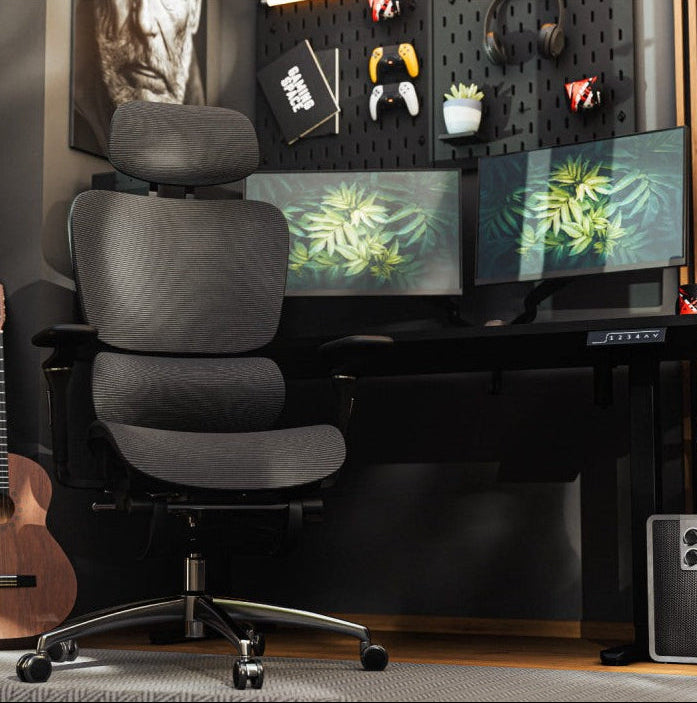 Expert 7.9 Black ergonomic chair